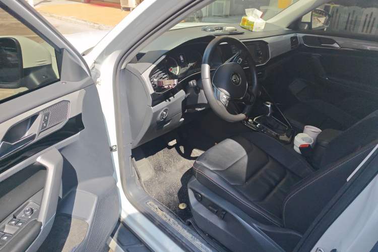 Used Volkswagen Tayron 2019 330TSI Two-Wheel Drive Luxury Model China VI Standard