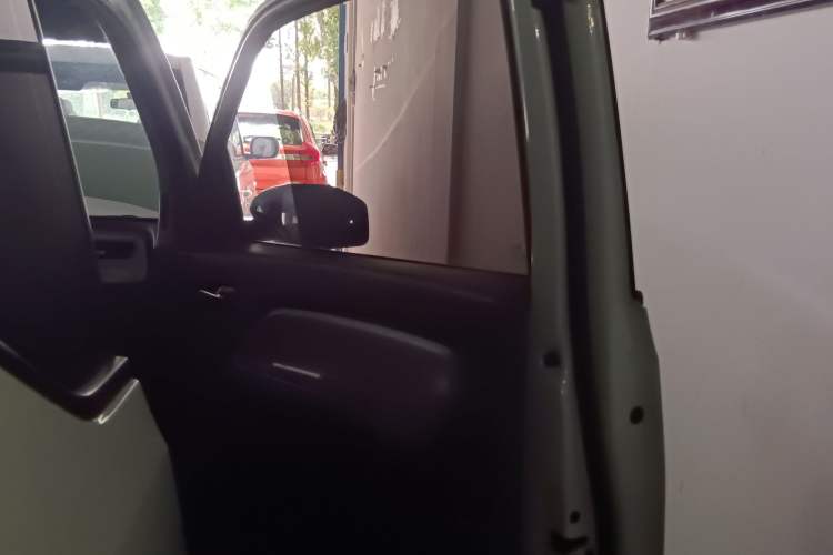 Used Wuling Hongguang MINIEV 2021 Macaron Premium Model – Lithium Iron Phosphate