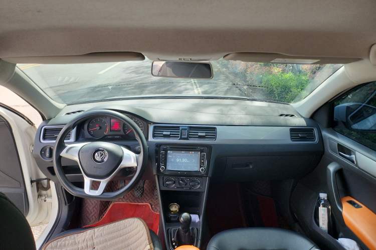 Used Volkswagen Santana 2015 HaoNa 1.6L Manual Fashion Edition
