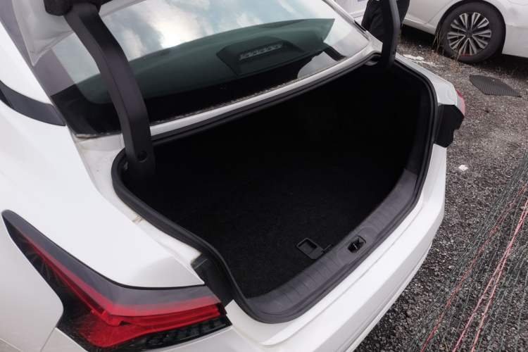 Used Nissan Teana 2022 2.0L XL-TLS Enjoyment Edition
