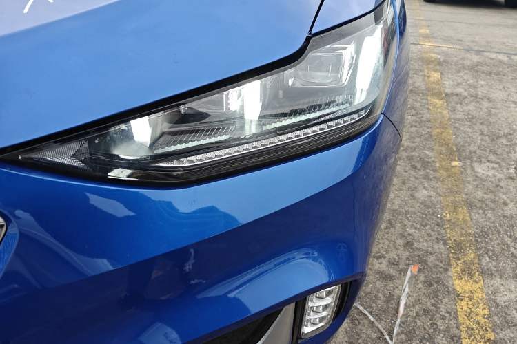 Used Wey VV6 2021 2.0T Two-Wheel Drive Smart Protection+
