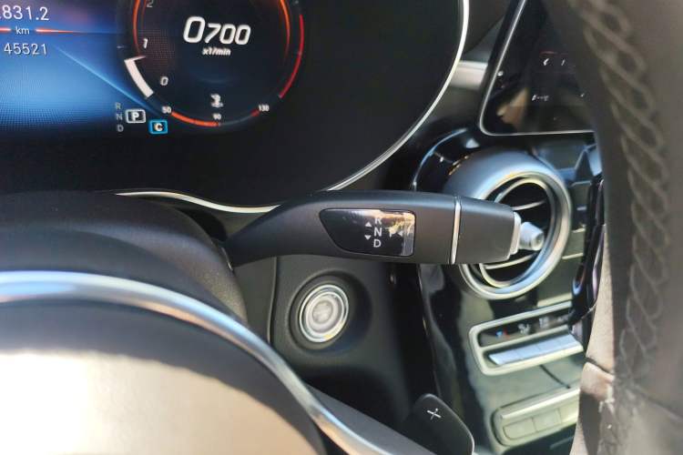 Used Mercedes-Benz GLC 2021 GLC 260 L 4MATIC Dynamic Edition Gear Lever