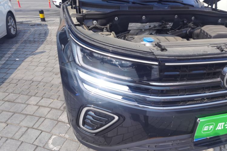 Used Volkswagen Tavendor 2023 330TSI Luxury Touring Edition