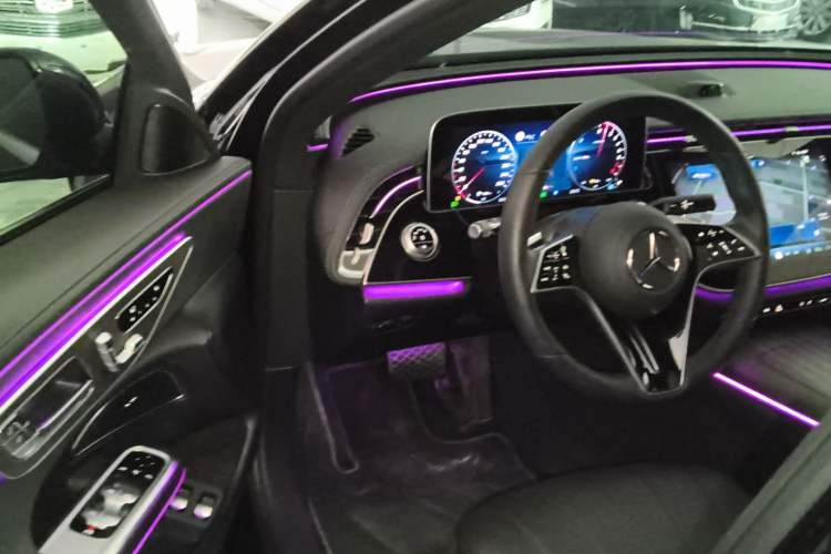 Used Mercedes-Benz E-Class New Energy 2024 E 350 e L Plug-in Hybrid Sedan
