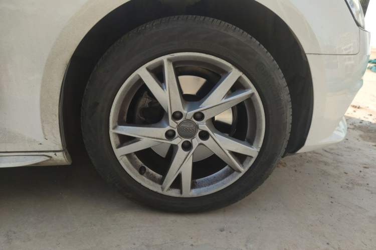 Used Audi A4L 2017 Plus 40 TFSI Ambition Model
