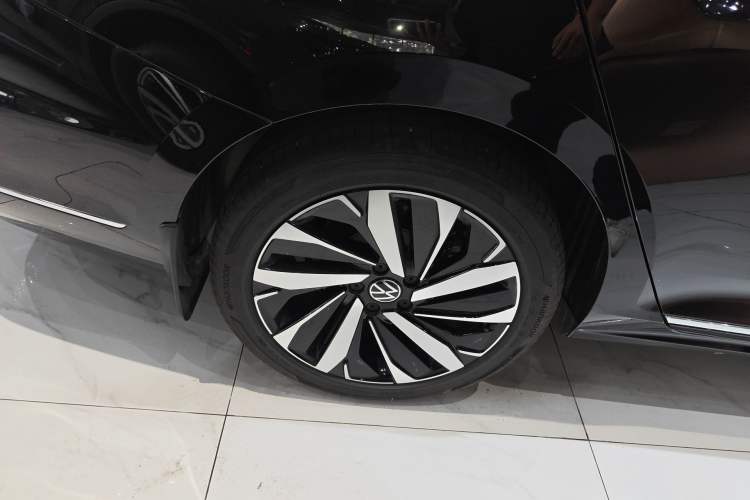 Used Volkswagen Passat 2026 Model, Outstanding 380TSI Longyao Edition