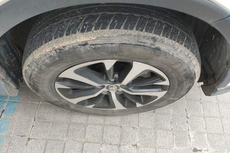 Used Toyota RAV4 2016 2.0L CVT Two-Wheel Drive Fashion Edition China V Standard
