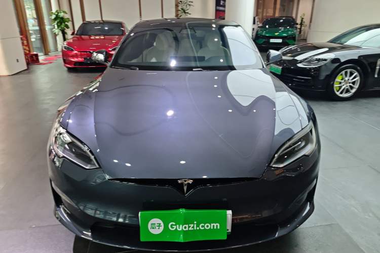 Used Tesla Model S 2023 Three-Motor All-Wheel-Drive Plaid Version Front