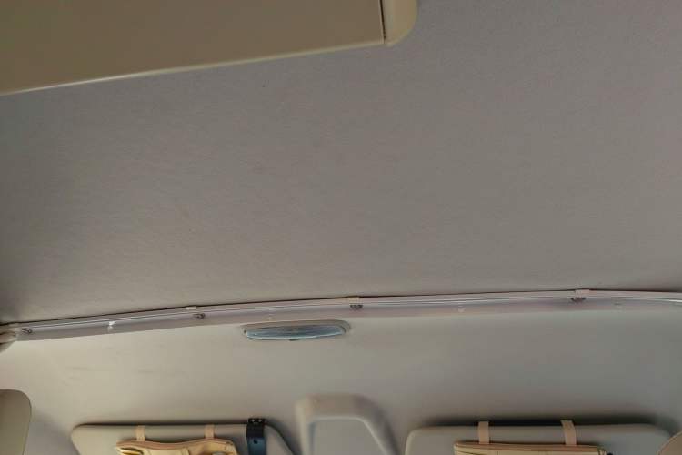 Used Ford Transit 2019 2.0T Gasoline Multi-Purpose Commercial Vehicle Short Wheelbase Low Roof 6-Seater China VI Standard
