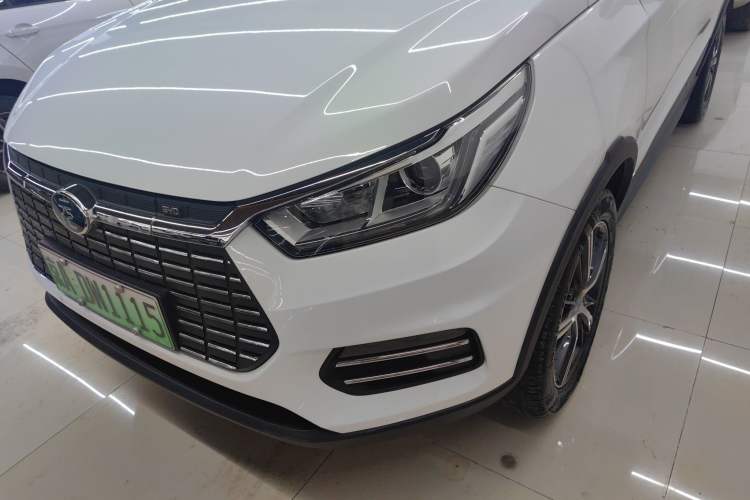 Used BYD Yuan New Energy 2018 EV360 Smart Connected Cool Model