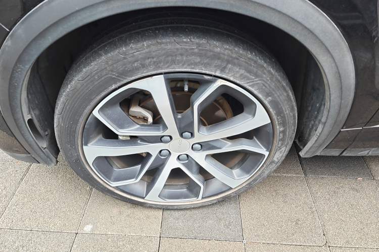 Used Lynk & Co 05 2020 2.0TD Four-Wheel Drive HypeHalo Left Front Wheel Hub