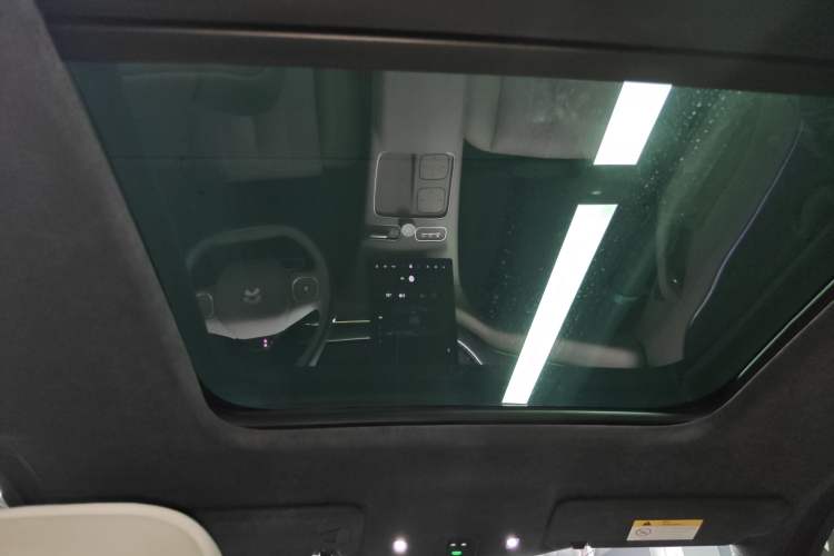 Used Nio ES8 2023 75 kWh Executive Edition Headliner