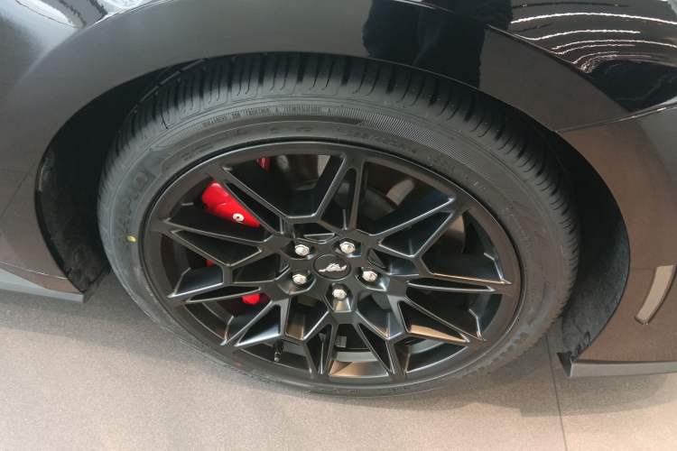 Used Ford Mustang 2024 2.3T EcoBoost Hardtop Performance Edition Right Front Wheel Hub