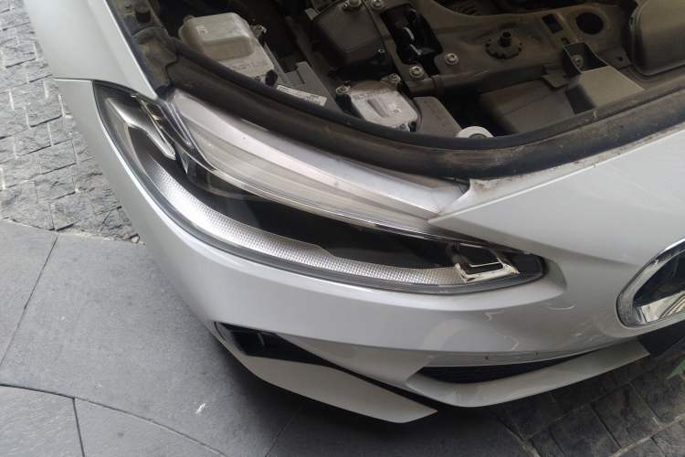 Used BMW 1 Series 2019 118i M Sport Package Right Front Headlight