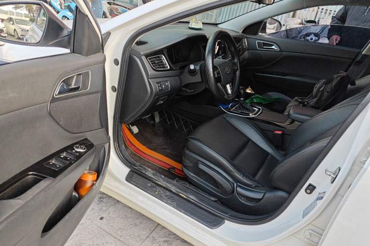 Used Hyundai Mistra 2014 1.8L Automatic Smart GLS
