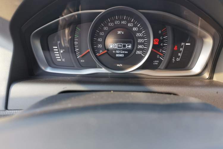 Used Volvo XC60 2017 T5 AWD Smart Upgrade Model