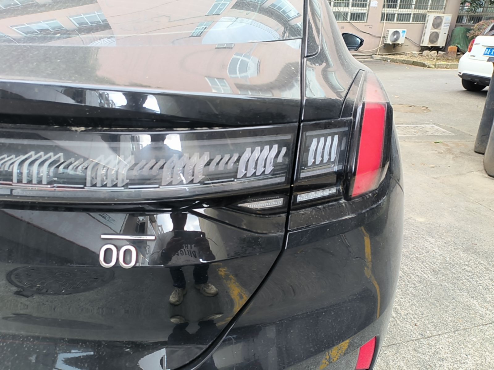 Zeekr 001 2023 WE Edition 86 kWh — снимка 9