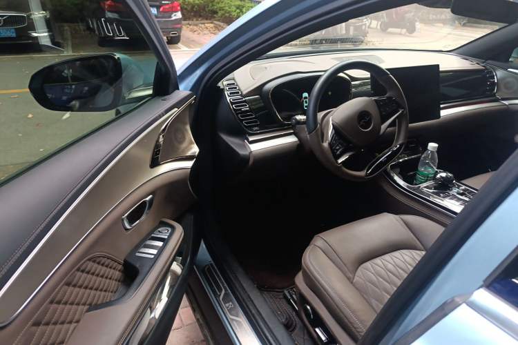 Used BYD Han 2024 EV Glory Edition 506KM Front-Wheel-Drive Premium Model Driver Seat