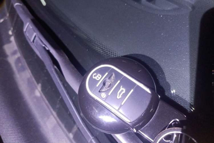 Used MINI MINI 2020 1.5T COOPER Artist