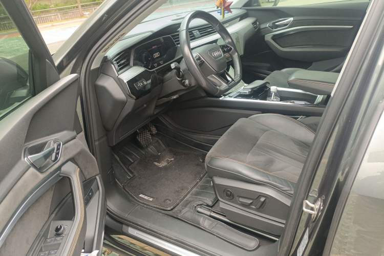 Used Audi e-tron 2021 50 quattro Prestige Edition