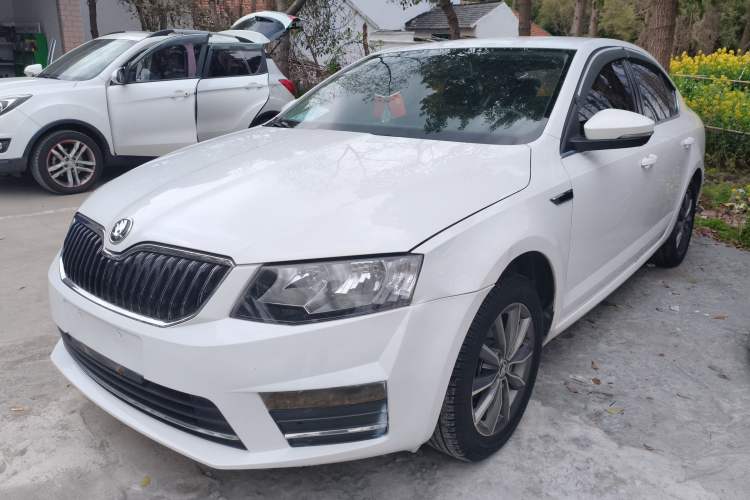 Used Skoda Octavia 2017 1.6L Manual Trend Edition
