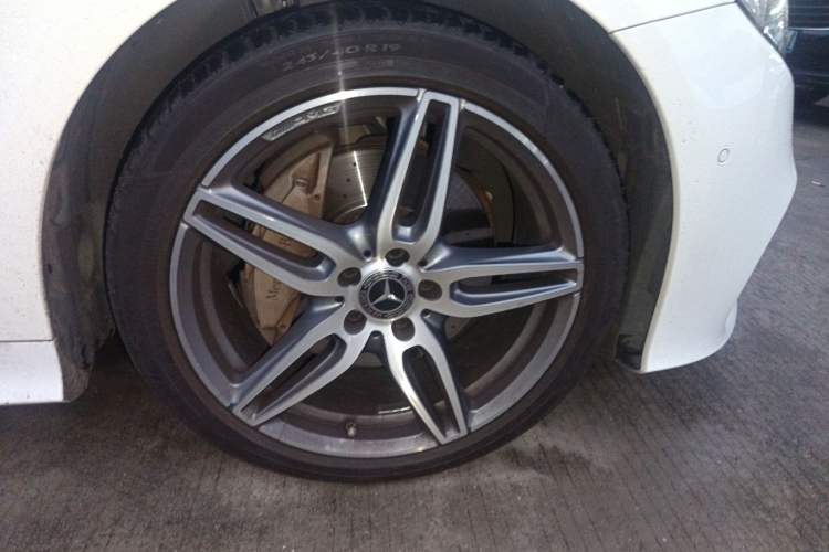 Used Mercedes-Benz E-Class 2017 E 200 4MATIC Coupe
