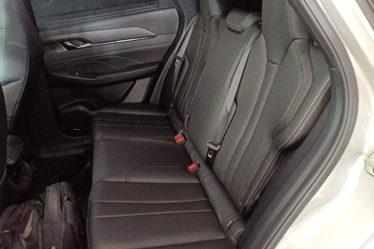 Used Dongfeng Aeolus L7 New Energy 2024 205 Air