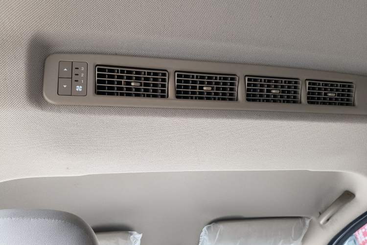 Used Wuling Hongguang V 2022 1.5L Enjoy Edition Hydraulic Power Steering LAR
