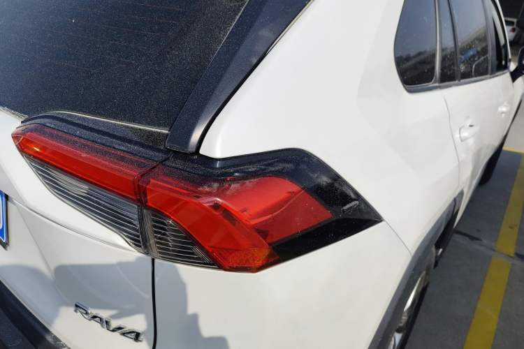 Used Toyota RAV4 2020 2.0L CVT Two-Wheel Drive Fashion Edition