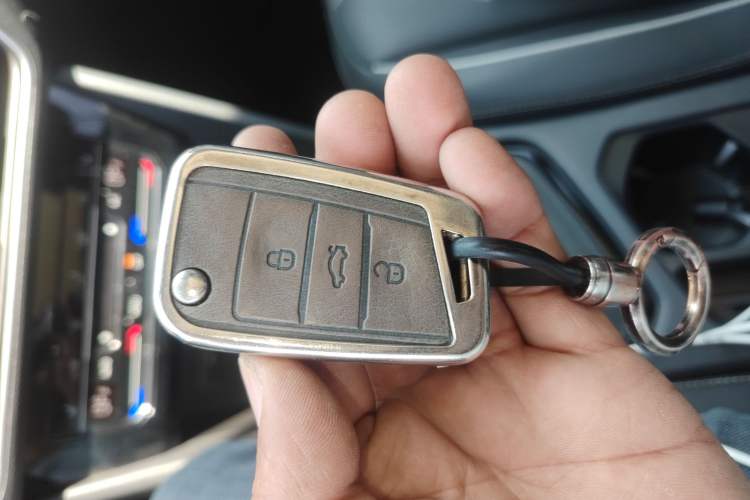 Used Volkswagen Tiguan L 2024 330TSI Automatic Two-Wheel Drive R-Line Enhanced Edition Vehicle Key