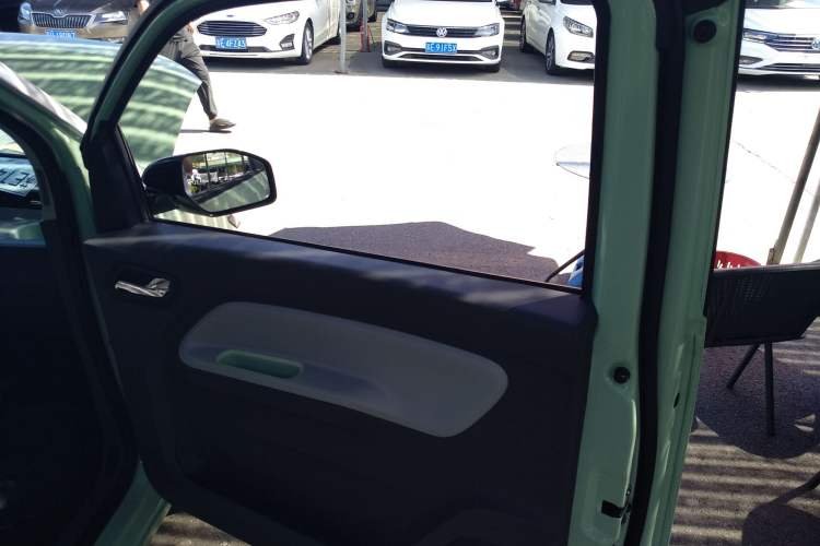 Used Wuling Hongguang MINIEV 2022 Macaron Premium Model – Lithium Iron Phosphate