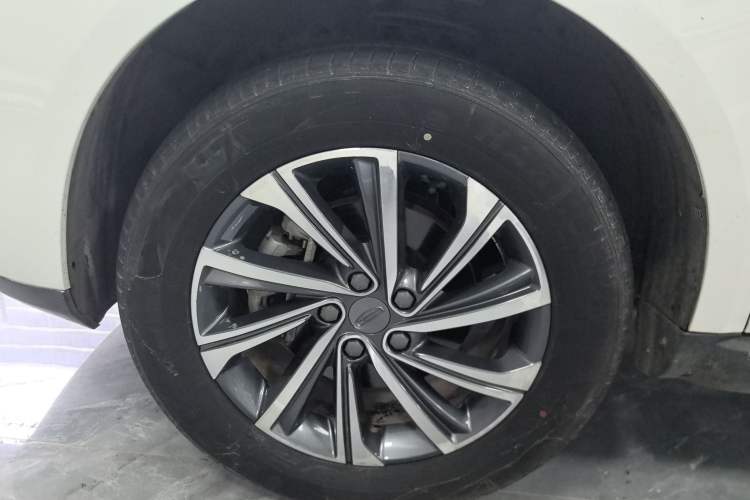 Used Geely Auto Vision X6 2020 1.4T CVT Luxury Edition
