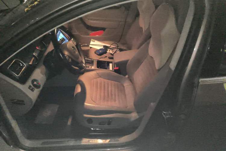 Used Volkswagen Magotan 2015 Facelift 1.8TSI Luxury Model