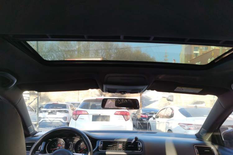 Used Volkswagen Sagitar 2016 280TSI Automatic R-Line