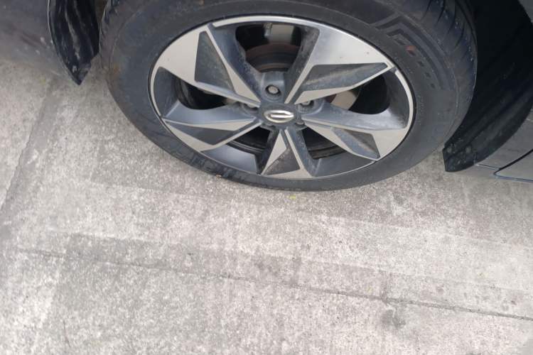 Used GAC Trumpchi M6 2021 PRO 270T Automatic Luxury Edition Right Rear Wheel Hub