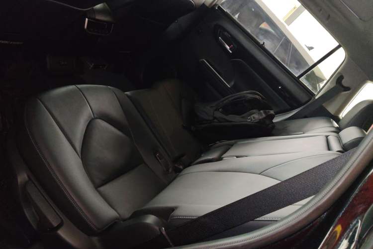 Used Toyota Highlander 2023 2.5L Smart Electric Hybrid Dual-Drive Prestige Version 7 Seats Left Rear Seat