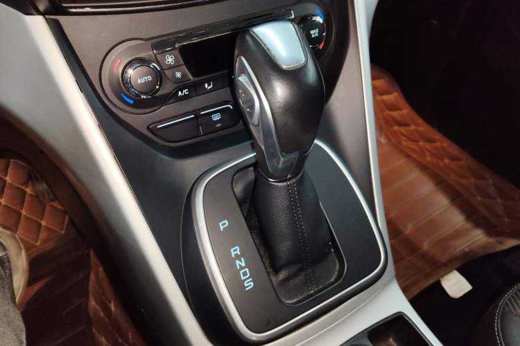 Used Ford Kuga 2015 1.5L GTDi Two-Wheel Drive Fashion Edition Gear Lever