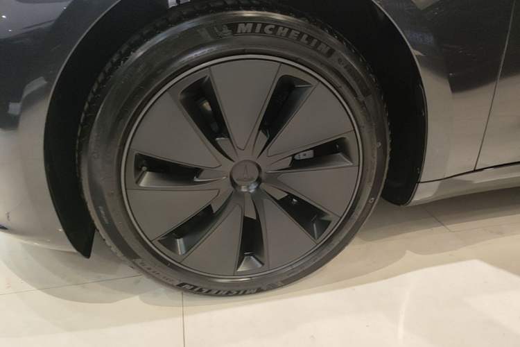 Used Tesla Model 3 2023 Rear-Wheel-Drive Version