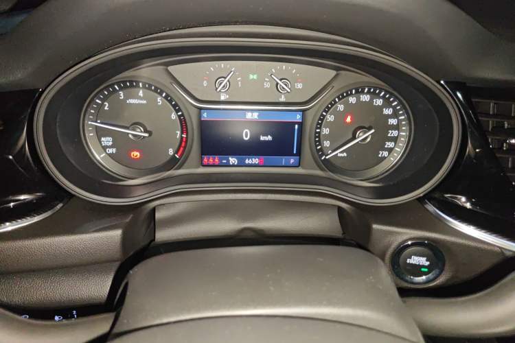 Used Buick Regal 2024 25T Deluxe Edition Odometer Close Up