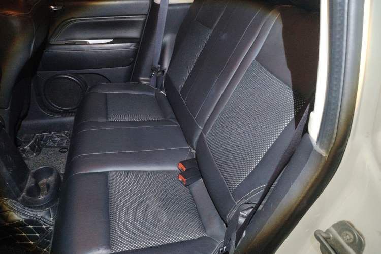 Used Jeep Compass 2014 2.4L four-wheel drive sport version