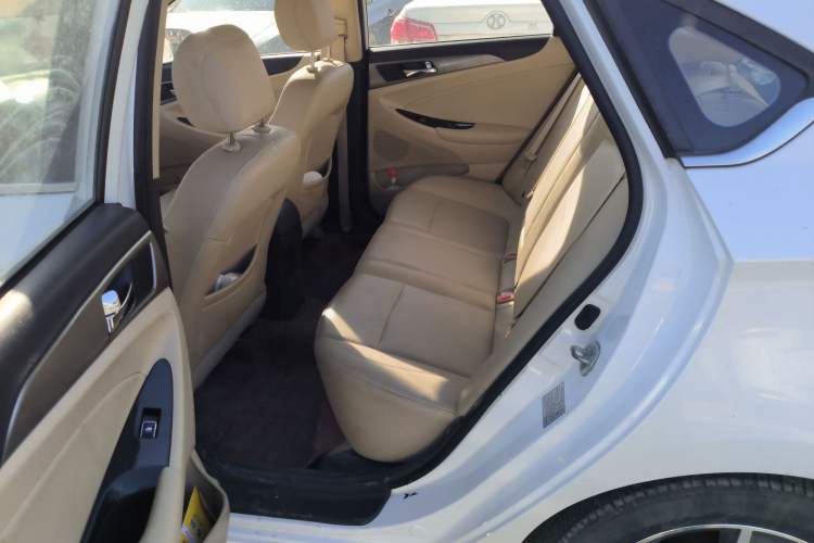 Used Changan Eado 2016 1.6L Manual Fashion Edition