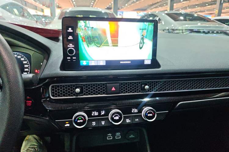 Used Honda Civic 2023 240TURBO CVT Dynamic Edition
