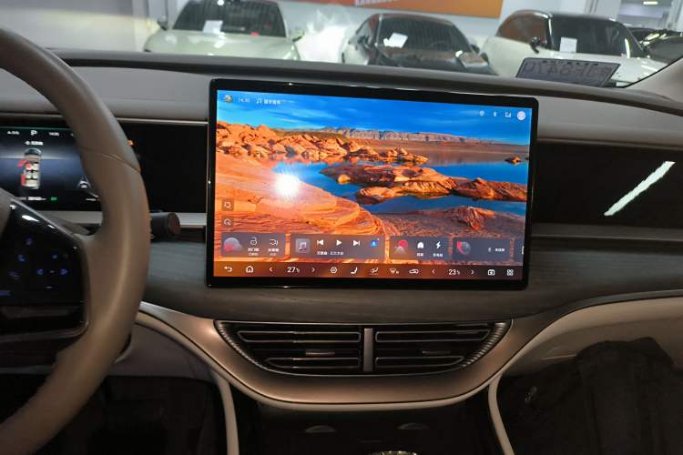 Used Denza D9 2022 DM-i 970 Four-Wheel Drive Flagship Model
