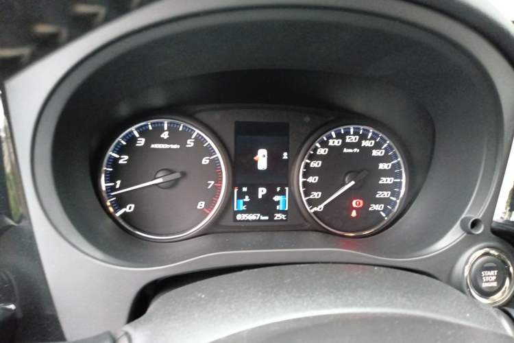 Used Mitsubishi Outlander 2019 2.0L Two-Wheel Drive Comfort Edition 5 Seats China VI Standard