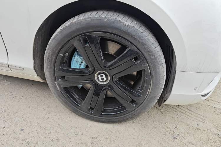 Used Bentley Continental 2012 6.0T GT W12 Right Front Wheel Hub
