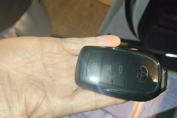 Used Toyota Camry 2024 Dual-Motor 2.0HS Sport Edition Vehicle Key