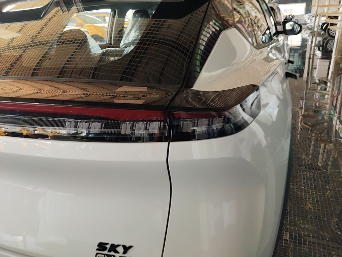 Dongfeng Aeolus SKY EV01 2025 530 km AIR Elite Edition — снимка 9