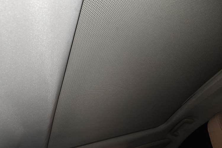 Used Volvo XC60 2012 T5 Comfort Edition Headliner