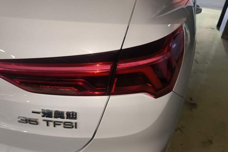 Used Audi Q3 2019 35 TFSI Fashion Dynamic Model

