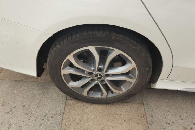 Used Mercedes-Benz C-Class 2018 C 180 L Fashion Edition Sport Version Exterior 5